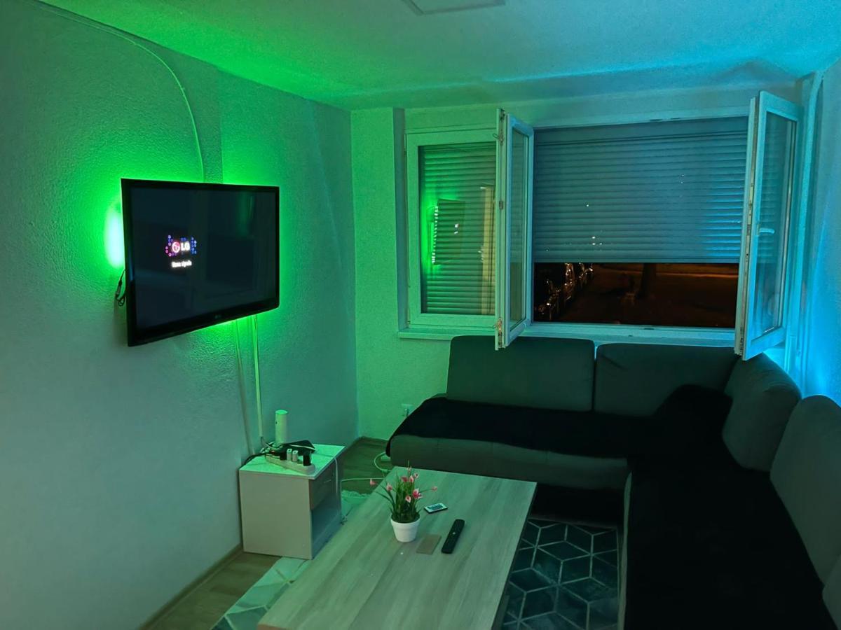 Stan Na Dan Hotel Zenica Ngoại thất bức ảnh